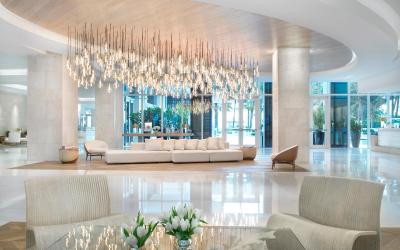ADA Accessible - Ocean Front Queen Suite
