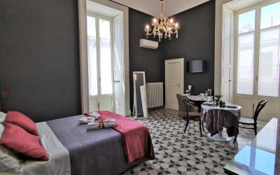 Camera Matrimoniale con 2 Balconi