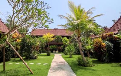 Bungalow dengan Pemandangan Taman