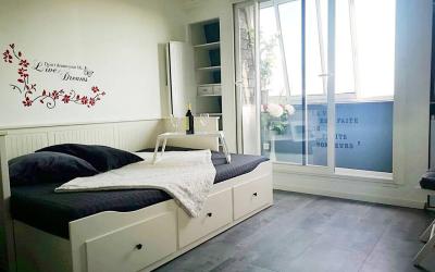 Studio Triple Standard