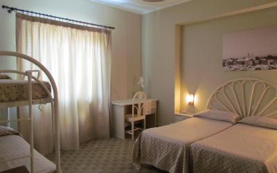 Camera Tripla Standard