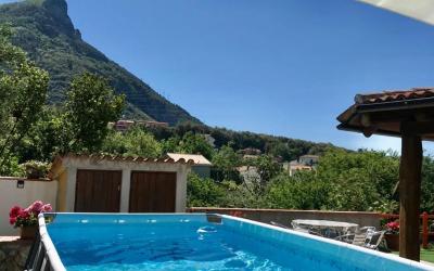 Villa con 2 Camere da Letto