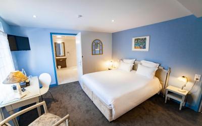 Chambre Lit King-Size - Accessible aux Personnes u00e0 Mobilitu00e9 Ru00e9duite