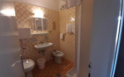 Camera Quadrupla con Bagno