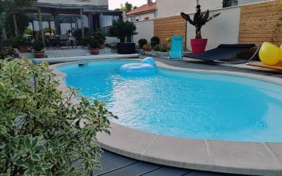 Chambre Quadruple avec Salle de Bains Privative