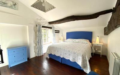 Chambre Lit Queen-Size - Vue sur Piscine Chambre Lit Queen-Size - Vue sur Piscine