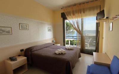 Camera Singola con Vista Lago