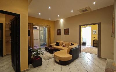 Appartamento con 2 Camere da Letto