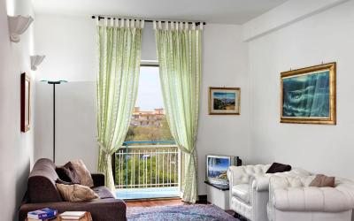 Appartamento con 3 Camere da Letto