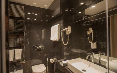 Camera Quadrupla Deluxe