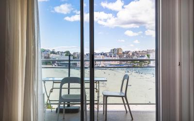 Studio avec Terrasse et Vue sur la Mer