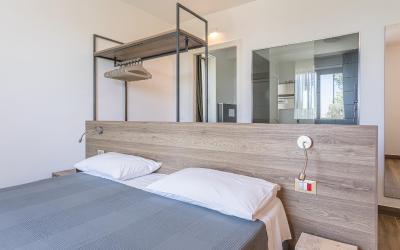 Camera Tripla Deluxe con Vista Lago