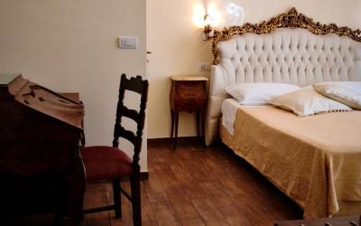 Camera Matrimoniale Superior