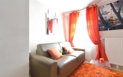 Studio Deluxe Studio Deluxe