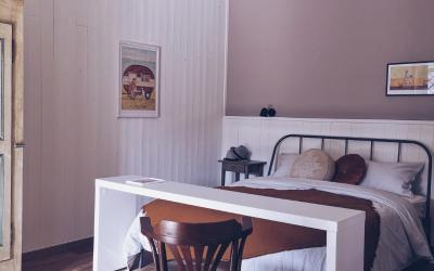 Camera Matrimoniale con Bagno in Comune 