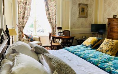 Chambre Lit Queen-Size - Vue sur Jardin Chambre Lit Queen-Size - Vue sur Jardin