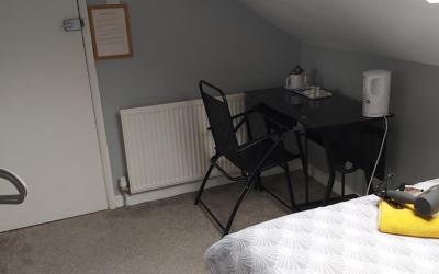 Single Room - En Suite