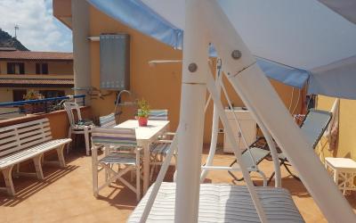 Camera Matrimoniale con Bagno in Comune 