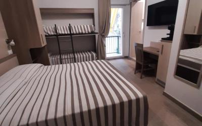 Camera Quadrupla con Balcone