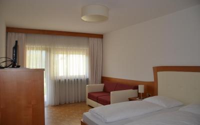 Camera Matrimoniale Ampia con Balcone