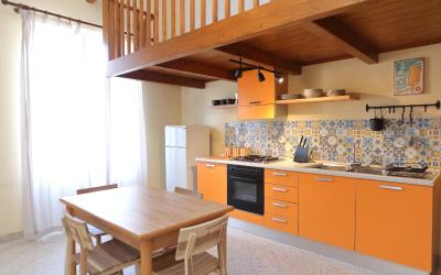 Appartamento con Balcone