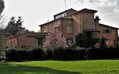 Appartamento con 2 Camere da Letto Appartamento con 2 Camere da Letto