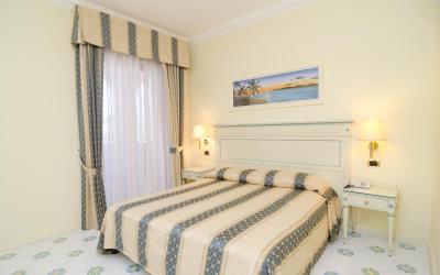 Camera Superior Matrimoniale/Doppia con Letti Singoli con Balcone