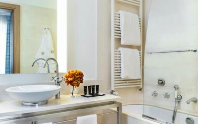 Camera Familiare Matrimoniale/Doppia con Letti Singoli 