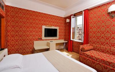 Camera Quadrupla Standard 