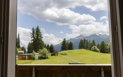 Camera Tripla Deluxe 