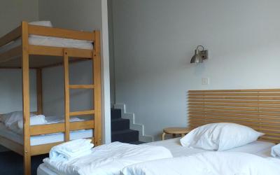Chambre Quadruple avec Salle de Bains Privative