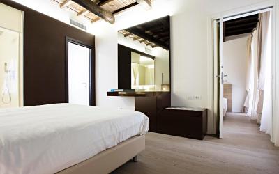 2 Camere Comunicanti