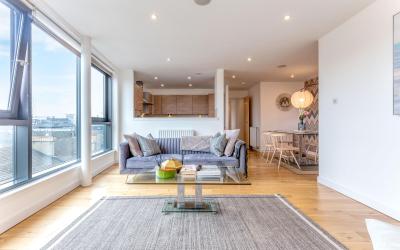 Two-Bedroom Argyle St 7/1 Apartment