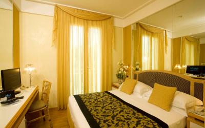 Camera Economy Matrimoniale/Doppia con Letti Singoli