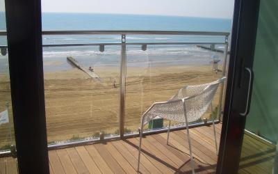 Camera Superior Matrimoniale/Doppia con Letti Singoli con Vista Mare