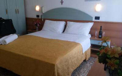 Camera Matrimoniale/Doppia con Letti Singoli