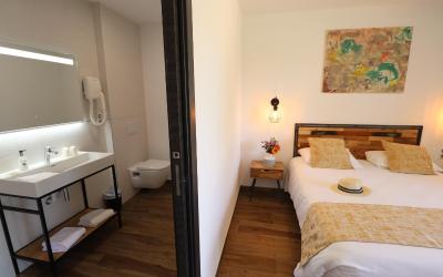 Chambre Double Confort avec Terrasse Chambre Double Confort avec Terrasse