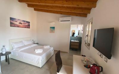 Camera Matrimoniale/Doppia con Letti Singoli - Dependance