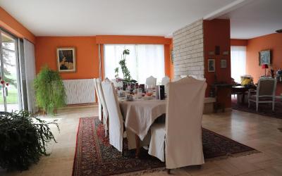 Chambre Double avec Salle de Bains Commune Chambre Double avec Salle de Bains Commune