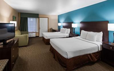 Queen Room with Two Queen Beds - Disability Access