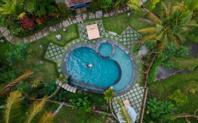 Vila Marmer dengan Pemandangan Taman Vila Marmer dengan Pemandangan Taman