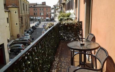 Camera Tripla con Bagno in Comune