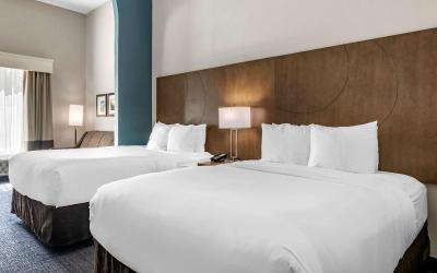 Suite with Two Queen Beds - Accessible/Non-Smoking