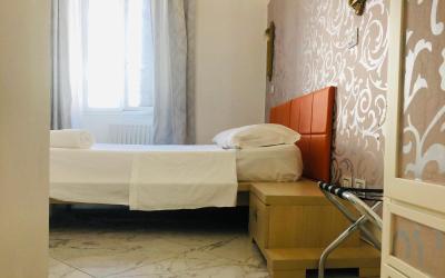 Camera Matrimoniale Deluxe con Doccia