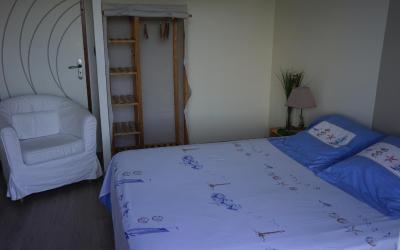 Chambre Deluxe (2 Adultes + 1 Enfant) Chambre Deluxe (2 Adultes + 1 Enfant)