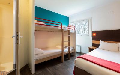 Chambre Familiale avec Salle de Bains Privative
