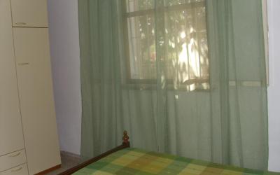 Camera Matrimoniale con Bagno in Comune 