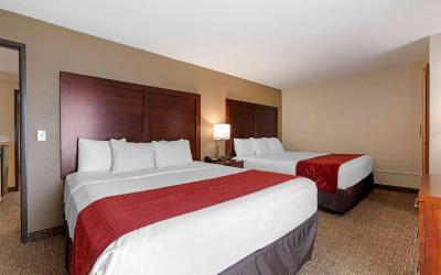 King Suite with Two King Beds - Non-Smoking