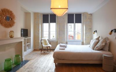 One-Bedroom Apartment 211