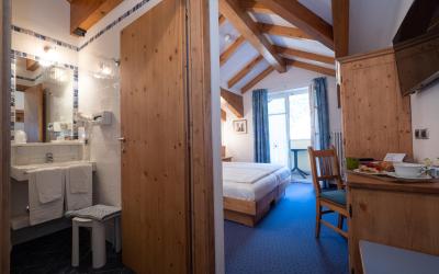 Camera Matrimoniale/Doppia con Letti Singoli con Balcone 